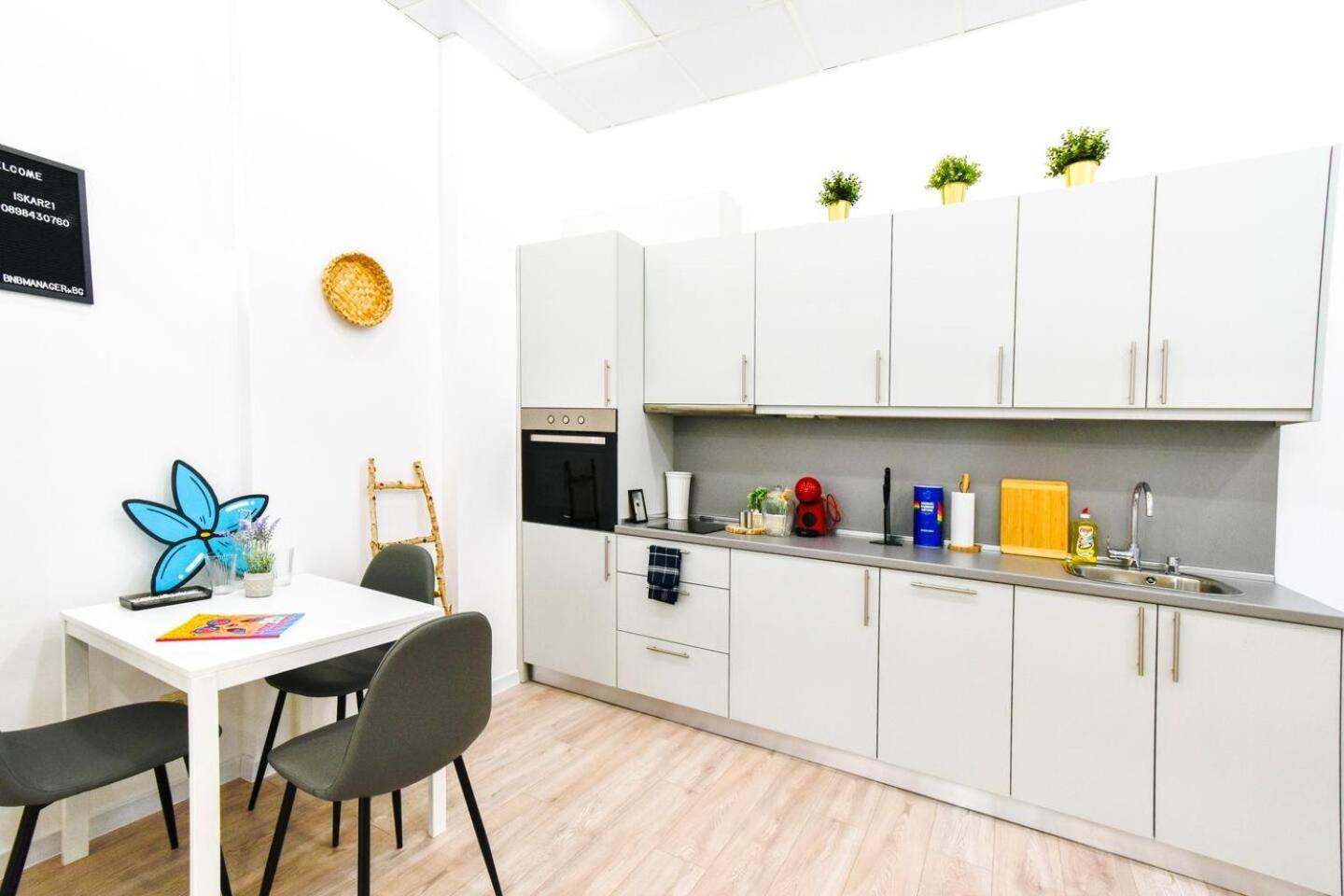 Duplex Condo Prime Location 2Bth 2 Studios صوفيا المظهر الخارجي الصورة